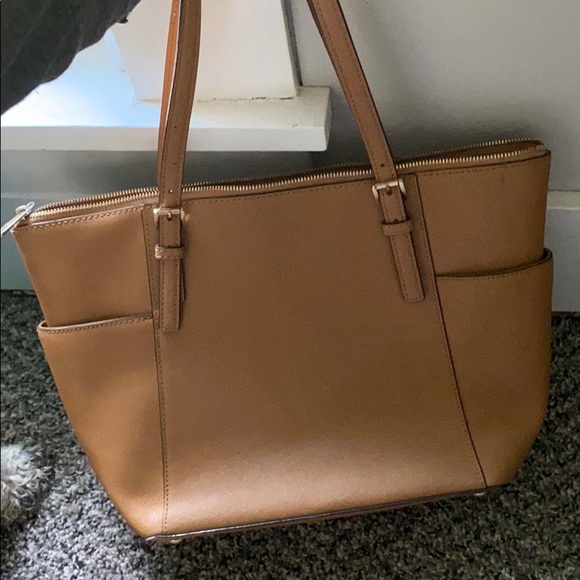 Michael Kors purse - Picture 3 of 3